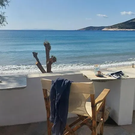 Styfilia Beachfront Apartment - Ground Floor شقة