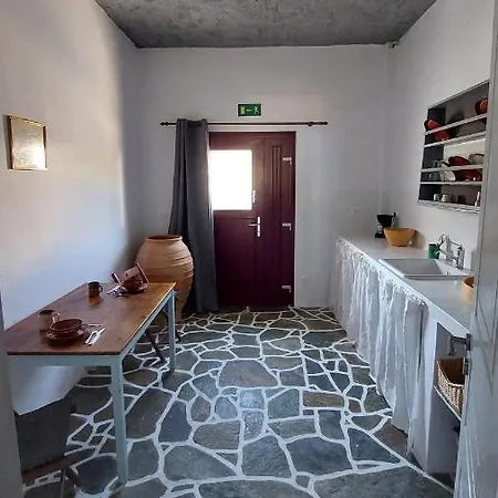 Styfilia Beachfront Apartment - Ground Floor *